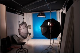 Studio_Fotografico8045.jpg(63.1 KB)